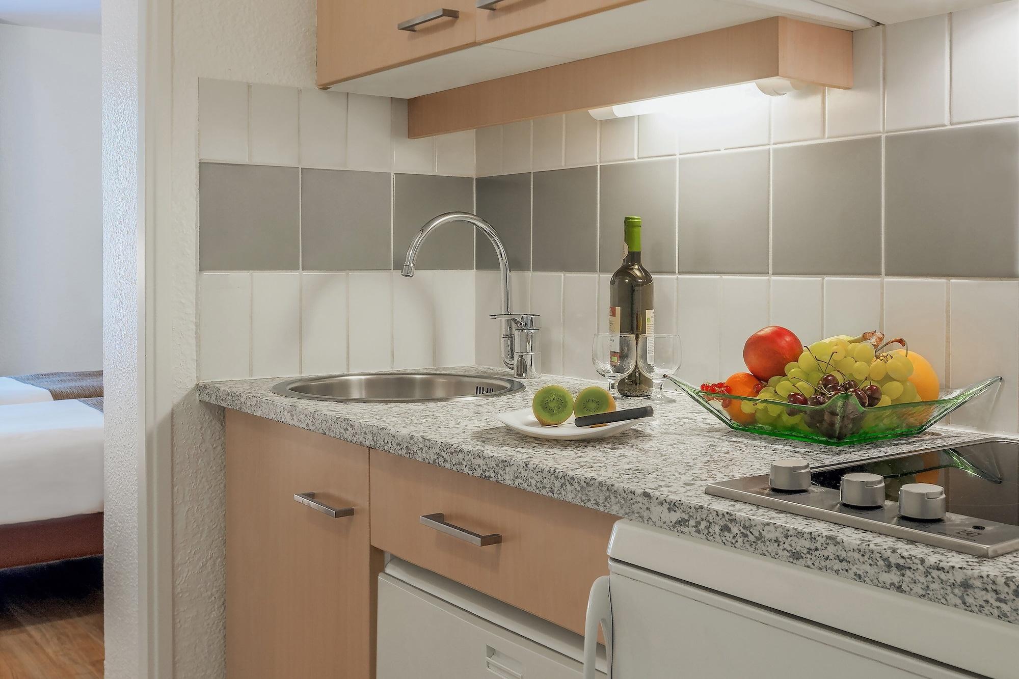 Citadines Bastille Gare De Lyon Париж Екстериор снимка